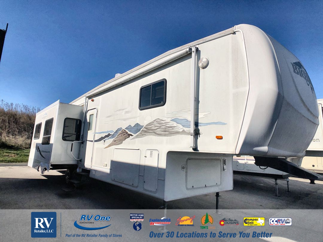 Used 2006 HEARTLAND BIG HORN 3400RL ALTOONA, IA 1H9GF34226E459447