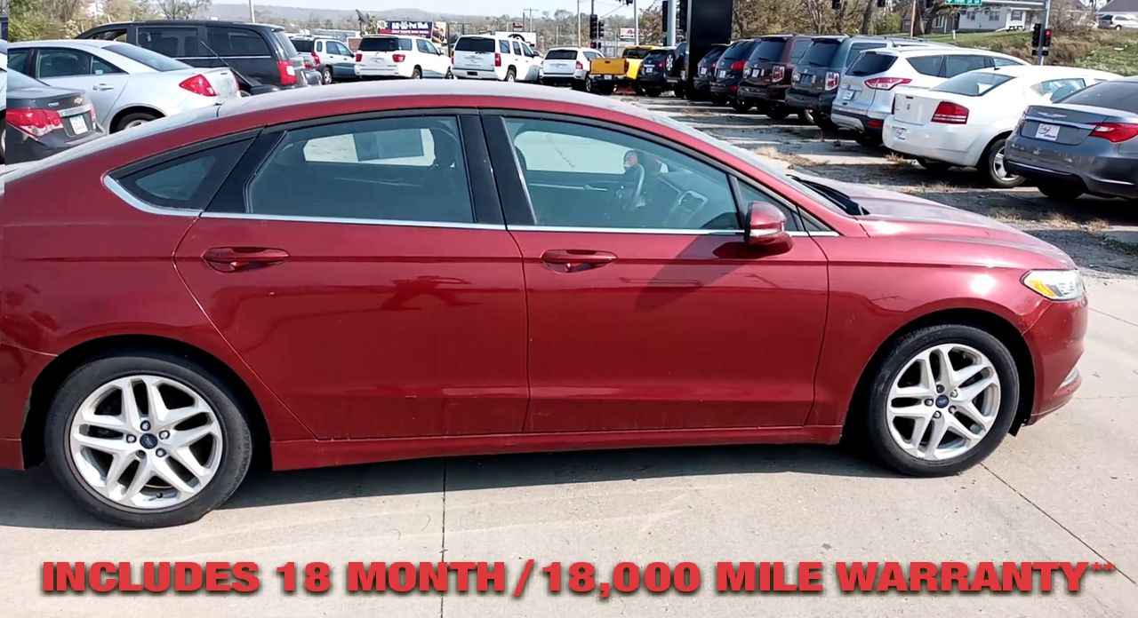 PreOwned 2014 FORD FUSION SE Sedan 4 4D SEDAN P9817 in Cedar Rapids